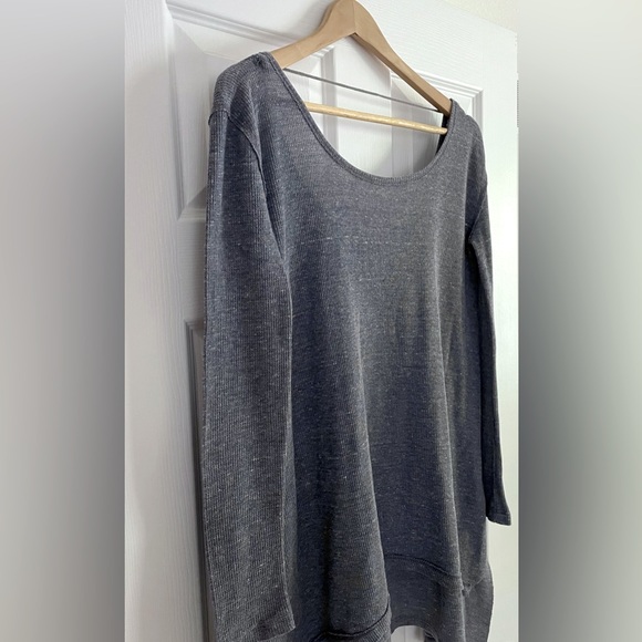 LIKE NEW Free People We The Free Long Sleeve Thermal Top Size XS - Picture 4 of 6